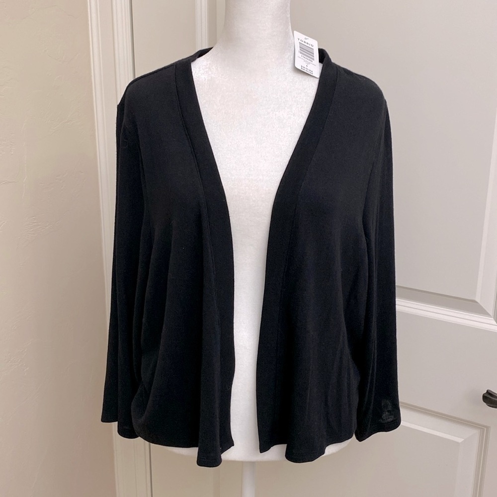 NWT Torrid Hacci Cardigan Womens Cropped Open front Shrug Black dressy Plus Sz 4